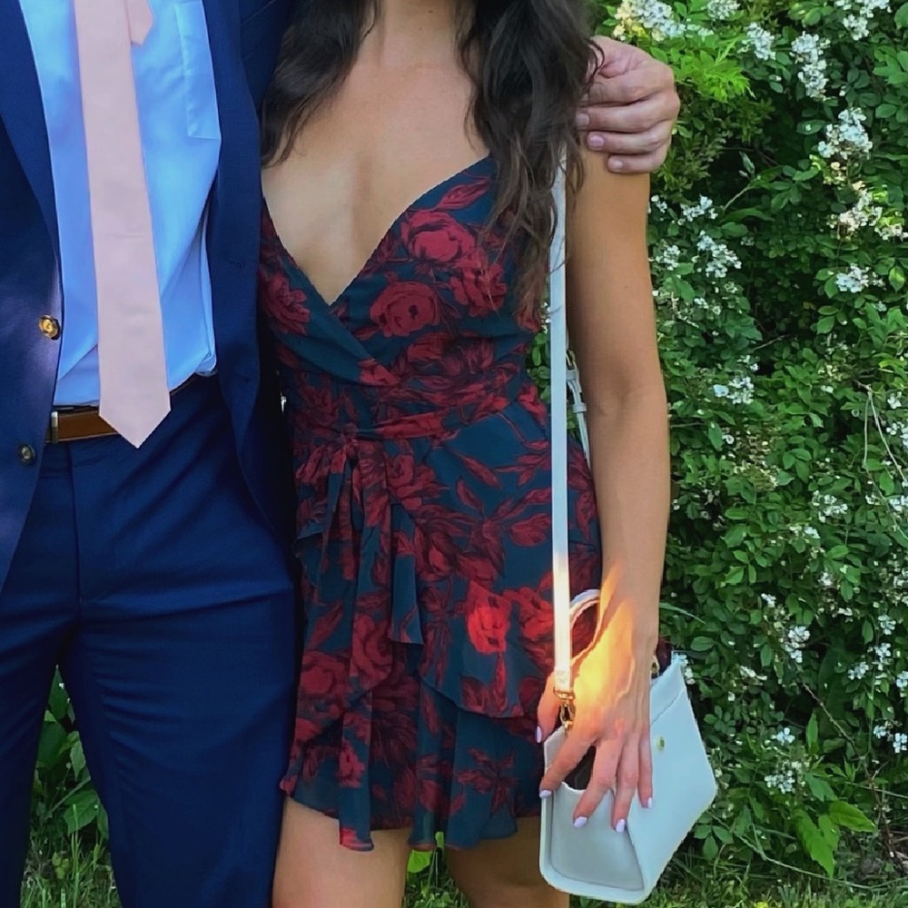 Worn once! Selfie Leslie blue red flower mini tie dress